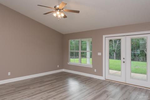 6829 Larriet, Milton, FL 32570 photo 7