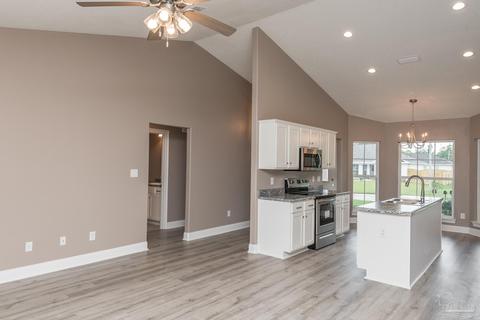 6829 Larriet, Milton, FL 32570 photo 6