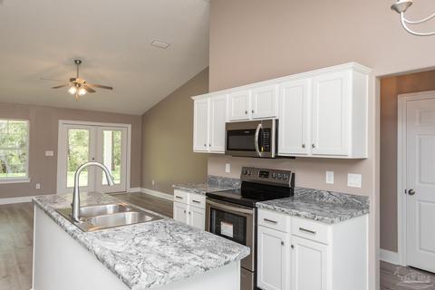 6829 Larriet, Milton, FL 32570 photo 8