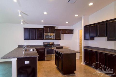5105 Peach Dr, Pace, FL 32571 photo 4
