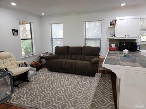 7182 Putters Ln, Milton, FL 32570 photo 2