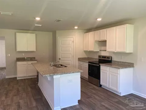 5911 Danbury Blvd, Pace, FL 32571 photo 6