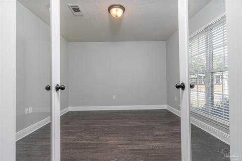 5721 Mill Stream Way, Pace, FL 32571 photo 6