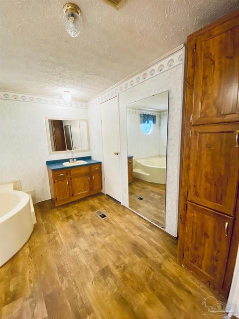 4840 Gary Cir, Pace, FL 32571 photo 9