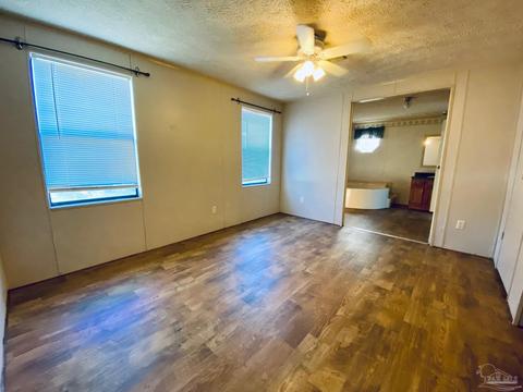 4840 Gary Cir, Pace, FL 32571 photo 6