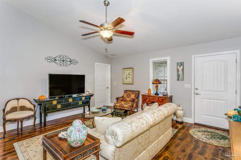 4883 Covenant Cir, Pace, FL 32571 photo 6