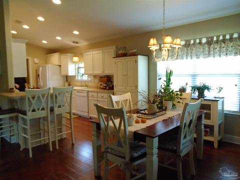 4153 Berry Cir, Pace, FL 32571 photo 8
