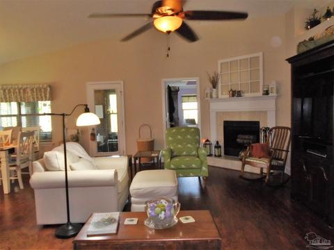 4153 Berry Cir, Pace, FL 32571 photo 6