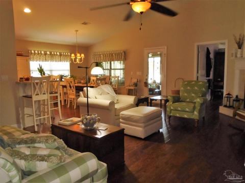 4153 Berry Cir, Pace, FL 32571 photo 5
