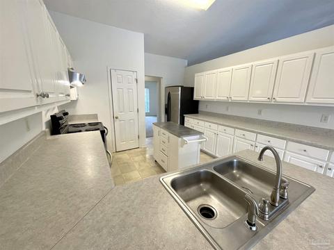 4928 Spencer Oaks Blvd, Pace, FL 32571 photo 6