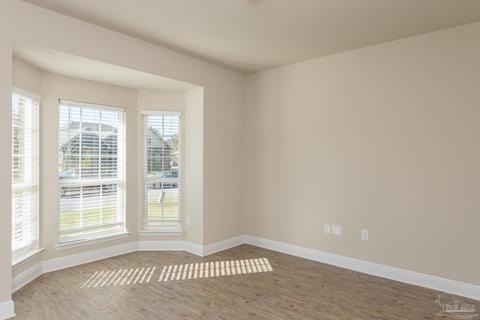 4625 Dupont Cir, Pace, FL 32571 photo 4