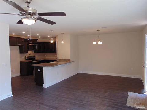 4375 Village Oak Ln, Pace, FL 32571 photo 7