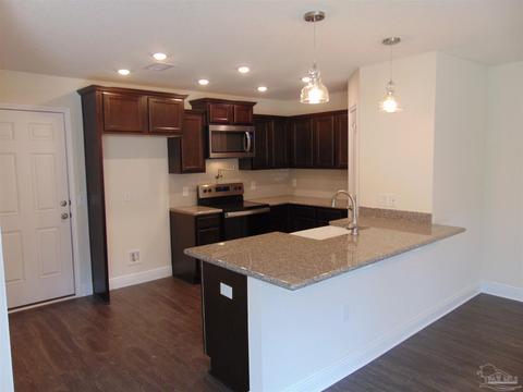 4375 Village Oak Ln, Pace, FL 32571 photo 6