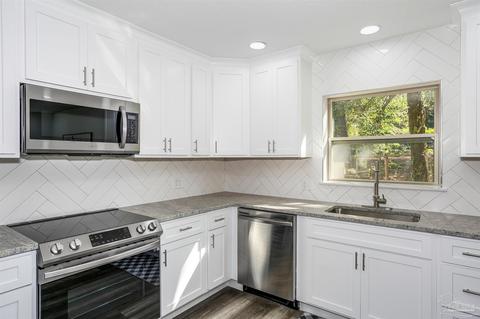 5294 Marks Pl, Milton, FL 32570 photo 13