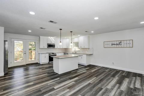 5294 Marks Pl, Milton, FL 32570 photo 5