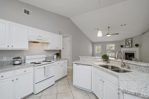 461 Turnberry Rd, Cantonment, FL 32533 photo 6