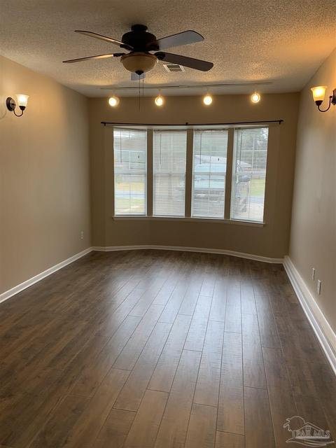 5430 Jenny Cir, Pace, FL 32571 photo 12