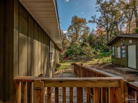 7111 Circle Rd, Mcdavid, FL 32568 photo 10