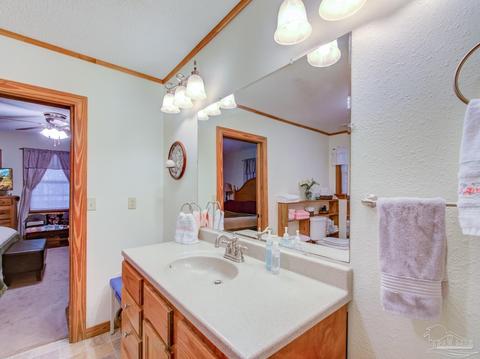 7111 Circle Rd, Mcdavid, FL 32568 photo 31