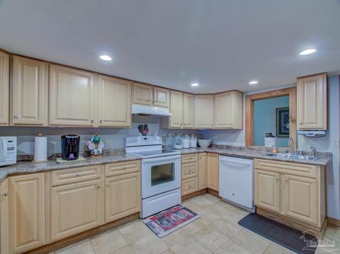 7111 Circle Rd, Mcdavid, FL 32568 photo 23