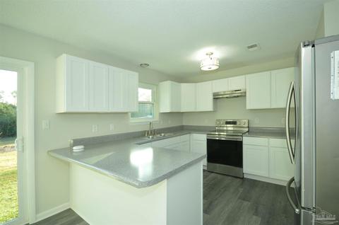 8337 Edith Ave, Milton, FL 32570 photo 9