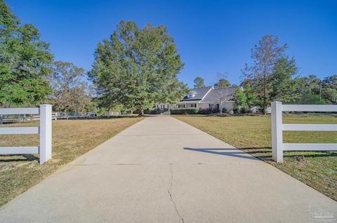 379 Tara Rd, Cantonment, FL 32533 photo 3