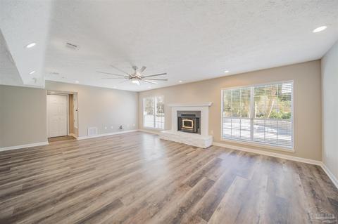 379 Tara Rd, Cantonment, FL 32533 photo 8