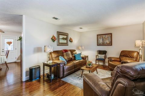 4805 Andrea Ln, Pace, FL 32571 photo 8