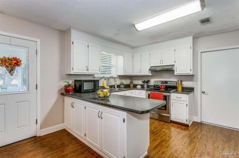 4805 Andrea Ln, Pace, FL 32571 photo 10