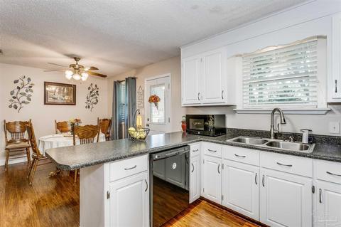 4805 Andrea Ln, Pace, FL 32571 photo 13