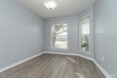 4604 Magnolia Hill Ct, Pace, FL 32571 photo 7