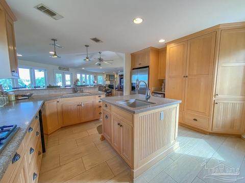 7804 Petersen Pt Rd, Milton, FL 32583 photo 11
