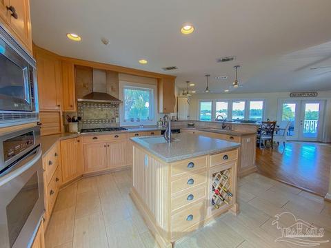 7804 Petersen Pt Rd, Milton, FL 32583 photo 10