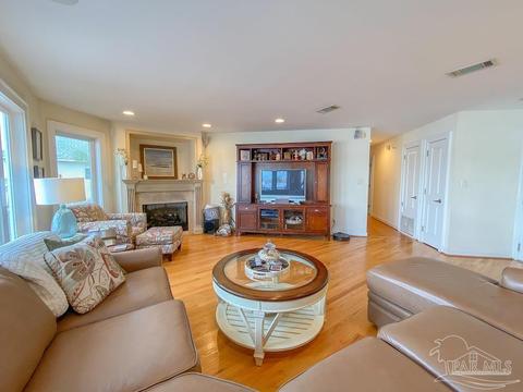 7804 Petersen Pt Rd, Milton, FL 32583 photo 13