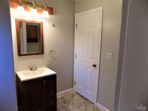 3437 Oak Tree Ln, Pace, FL 32571 photo 9