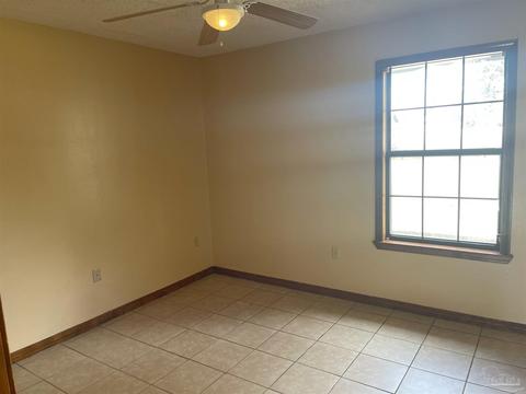 205 W Walker Cir, Crestview, FL 32539 photo 23
