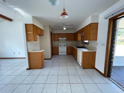 205 W Walker Cir, Crestview, FL 32539 photo 11