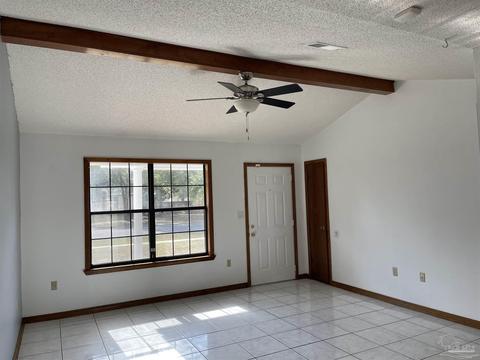 205 W Walker Cir, Crestview, FL 32539 photo 9