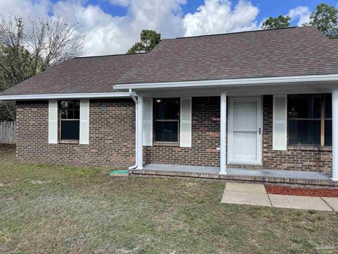 205 W Walker Cir, Crestview, FL 32539 photo 3