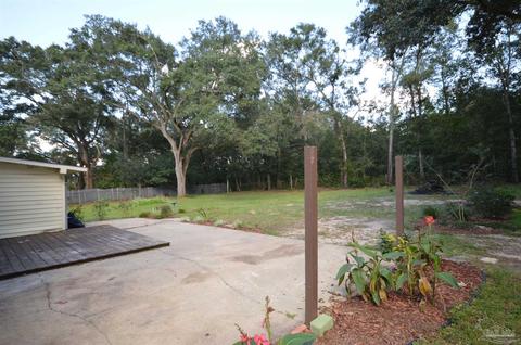 4570 Oak Forest Dr, Milton, FL 32583 photo 4
