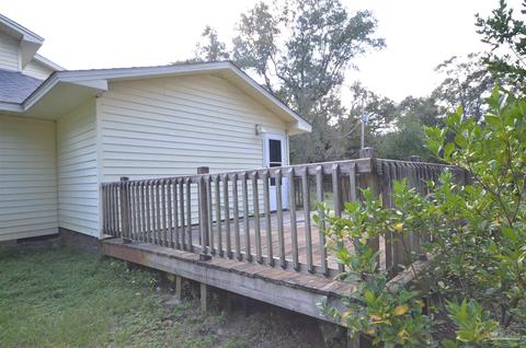 4570 Oak Forest Dr, Milton, FL 32583 photo 8