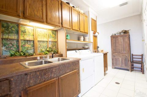 617 S Garcon Point Rd, Milton, FL 32583 photo 6