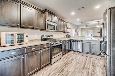 4448 Fiske St, Pace, FL 32571 photo 6