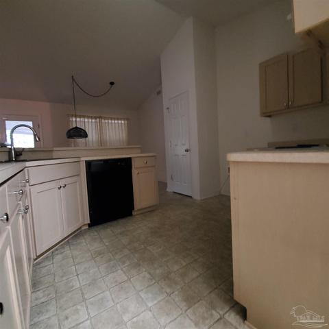 4194 Audiss Rd, Milton, FL 32583 photo 3