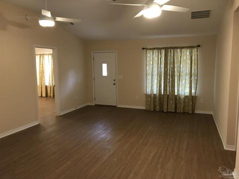 5526 Inwood Dr, Pace, FL 32571 photo 5