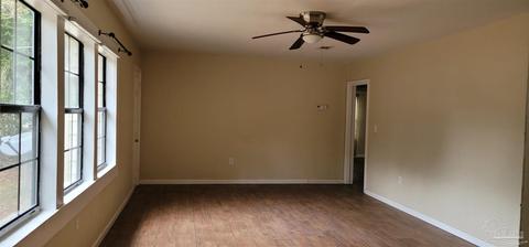 5530 Birch St, Milton, FL 32570 photo 2