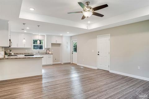5598 Riviera Dr, Milton, FL 32583 photo 12