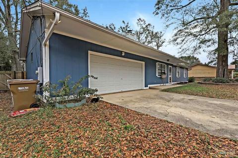 4270 Wellington Dr, Pace, FL 32571 photo 2