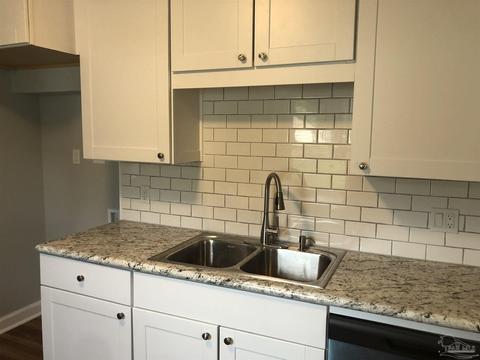 6449 Cedar St, Milton, FL 32570 photo 8