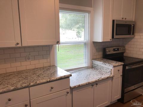 6449 Cedar St, Milton, FL 32570 photo 13